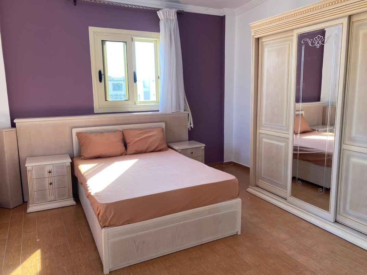 Elegant With Private Pool *