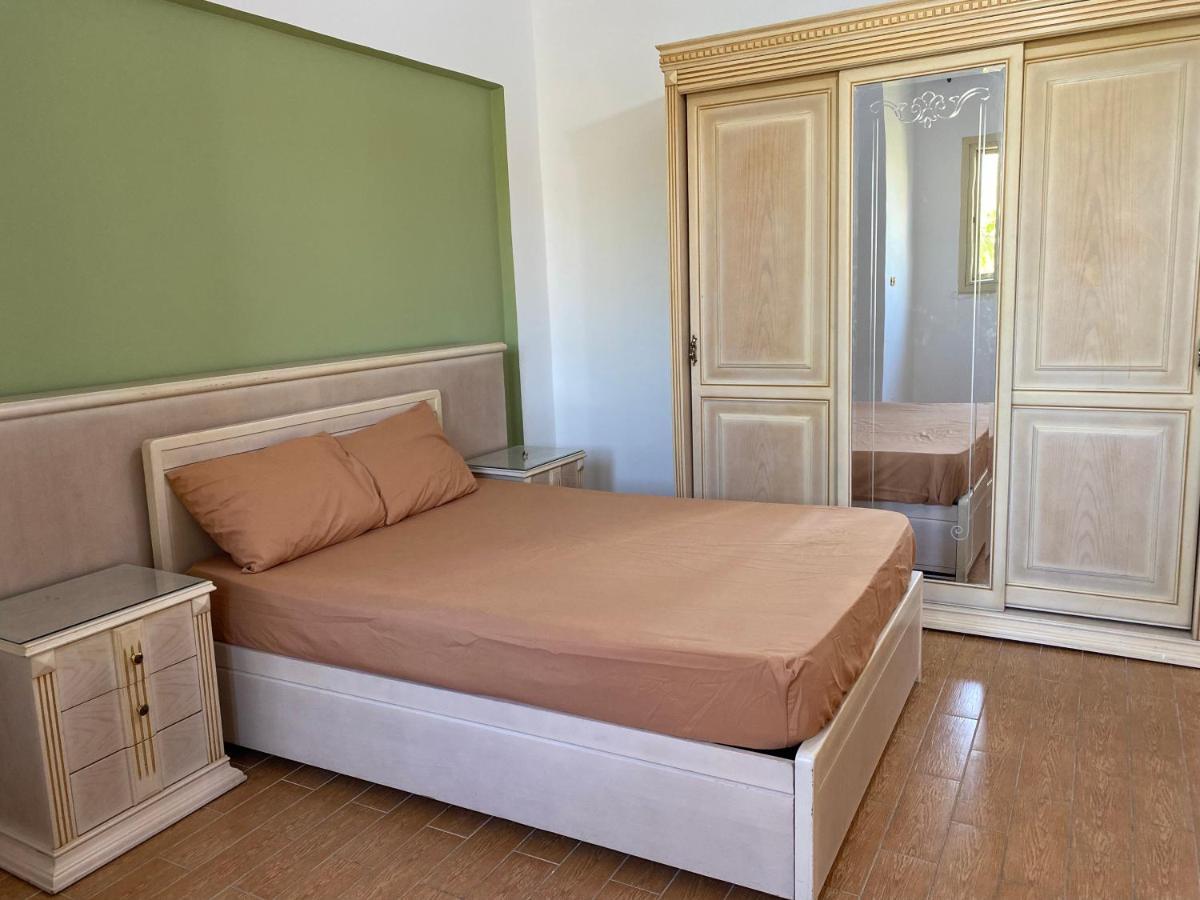 Elegant With Private Pool Villa Alexandria